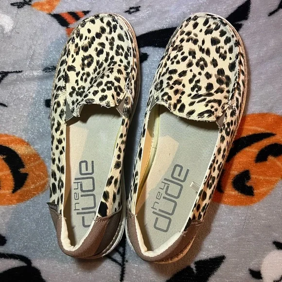 ✨BRAND NEW✨ HEY DUDE LEOPARD LENA ANGORA SLIP ONS - Picture 2 of 7